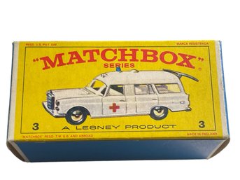 Matchbox 1968 Mercedes Benz Ambulance #3 With Stretcher Original Box