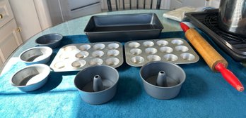 Home Made Donut Pans, Food Cake Pans, Baking Pan, Vintage Kitchen Rolling Pin.