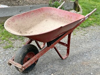 A Good Metal Wheelbarrow