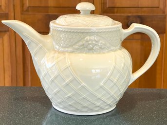 The Enterprise Aluminum Co. Porcelain Teapot