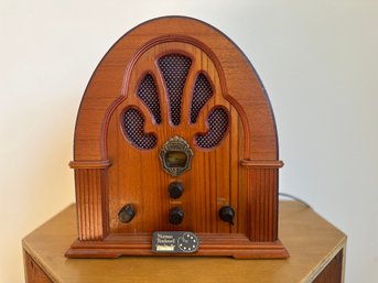 Norman Rockwell Vintage Style Radio Collectors Edition #0518