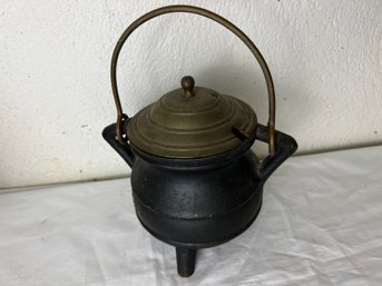 Cast Iron Smudge Pot With Brass Lid
