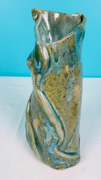 Pottery Art Vase - Ribbon Vase