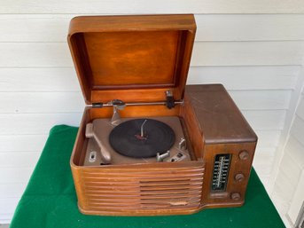 Philco Tube Radio In Wood Case With Record Player