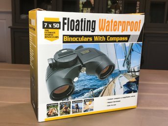 Fantastic Brand New - NEVER USED - Floating Waterproof Binoculars With Compass - In Original Box - NEVER USED