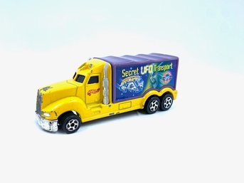 Hot Wheels 1998 Secret UFO Transport Truck