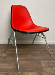 Mid Century Modern Herman Miller Eames Chair