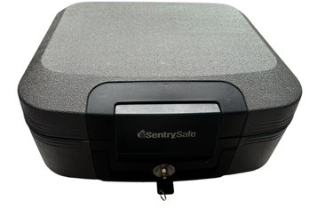 Sentry Safe With Key 15' X 14'