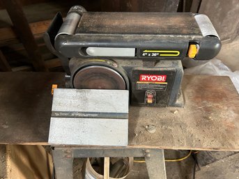 RYOBI Belt & Disc Sander With Stand