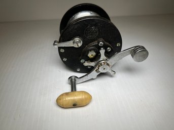 Vintage Penn Delmar No. 285 Fishing Reel