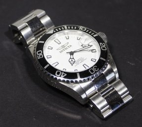 Fine INVICTA Men's Stainless Steel Wristwatch Working Order