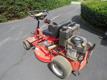 Snapper Riding Mower With Briggs & Stratton Motor, Battery Charger & Extra Battery