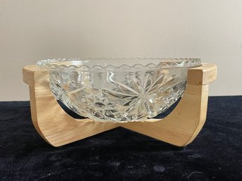 Glass Serving Bowl In Wood Stand