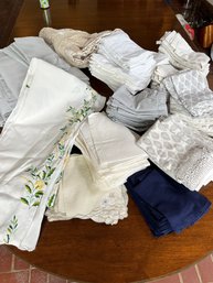 A Large Grab Bag Of High End Table Linens- Including Table Cloths And Napkins