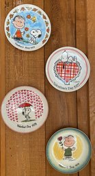 Four Vintage Peanuts Plates