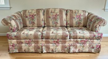 BROYHILL Floral Pattern Sofa