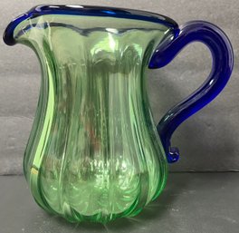 Art Reed Glass Bower Signed 2006 - Art Glass Pitcher Wide - Green & Blue - 6 1/8 H X 7.5 Spout To Handle