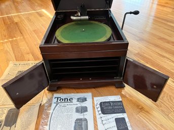 RCA Victor Victrola, Ca. 1906