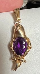 GORGEOUS 14K GOLD & FACETED AMETHYST PARROT PENDANT