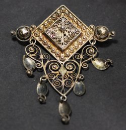 ANTIQUE STERLING SILVER BROOCH HAVING DANGLES