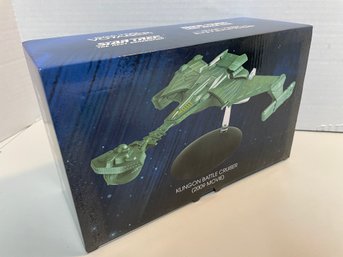 Eaglemoss, LTD Star Trek Klingon Battle Cruiser  Model. (#4)