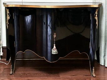 A LOUIS XV LACQUERED COMMODE WITH ORMOLU TRIM - COTE FRANCE