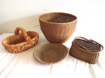 Set Of 4 Baskets, 2 With Handles