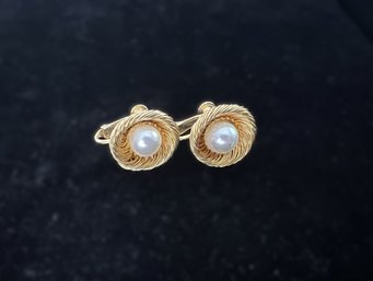 Les Bernard Gold Tone Faux Pearl Screw-back Earrings