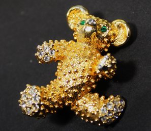 GOLD TONE TEDDY BEAR BROOCH PIN HAVING RHINESTONES