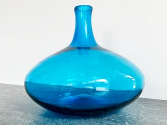 A Large Hand Blown Italian Art Glass Vase