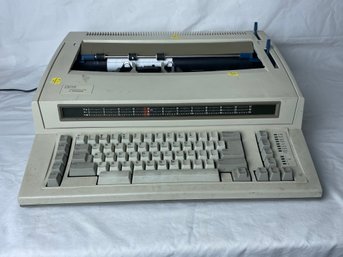 IBM Wheelwriter 1000