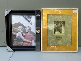 Set Of 2 Picture Frames - Black And Gold