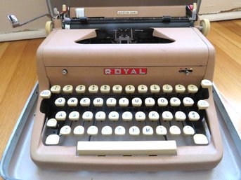 Vintage Royal Quiet Deluxe Typewriter With Case