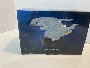 Eaglemoss, LTD Star Trek Son'a Flagship  Model. (#9)