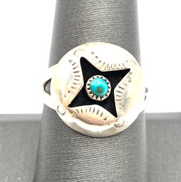 Vintage Native American Sterling Silver Etched Round Turquoise Ring, Size 8.5