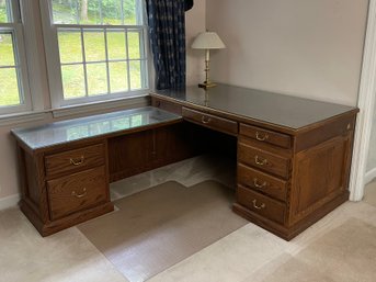 L- Shaped Desk With Storage And Chair Mat