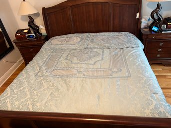 King Size Comforter With 2 Pillowcases