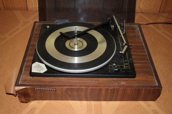 Vintage Panasonic Record Player - Model RD-7703D