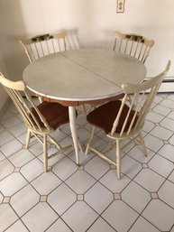 Round White And Wood Kitchen Table And Chairs