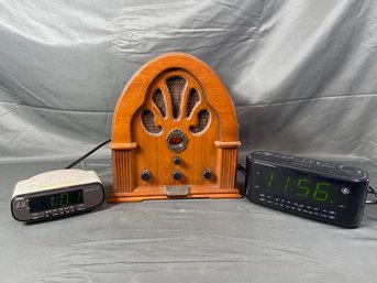 Vintage Radio Collection: Thomas BD117A, Alarm Clock Radios Sony ICF-C212, GE 7-4852A