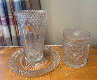 Beautiful Clear Crystal Salad Plate, Val St Lambert Vase & A Biscuit Jar With Lid.