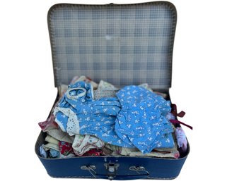 Mini 1950s Doll Suitcase With 1950s Doll Clothes