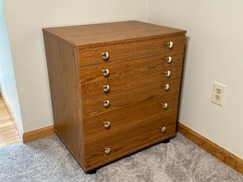 A Great Wooden Oak Hobbyist Chest