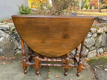 Antique English Oak Oval Drop Leaf Table