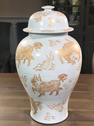 (2 Of 2) Fantastic Large Gold And White Lidded Asian Style Urn / Ginger Jar - Very Pretty Piece 2 Of 2 !