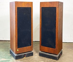 A Pair Of Vintage 1970's Case Speakers