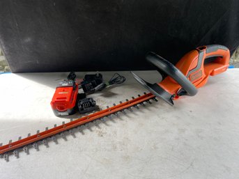 Black And Decker Electric Hedge Trimmer