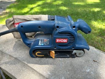 Ryobi Belt Sander *tested*