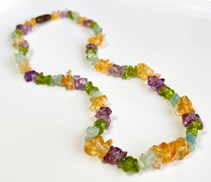 A Vintage Polychromatic Semi-Precious Chip Necklace