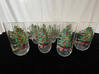Set Of Vintage Christmas Tree Print Glasses